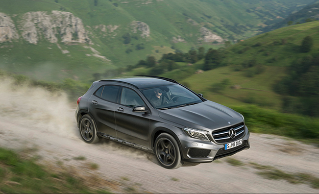 Mercedes-Benz GLA front and side view