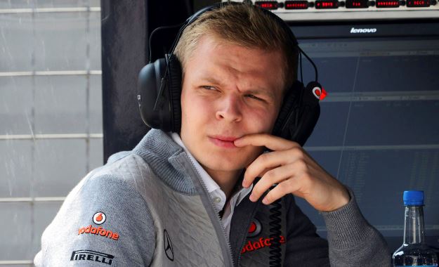 Kevin Magnussen signs for McLaren