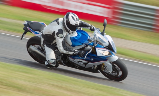 BMW S 1000 RR flying - I do not claim to be the rider!