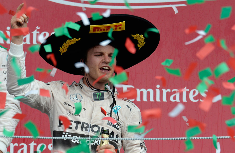 Nico Rosberg overcame the disappointment of losing the race lead in Austin, by winning the Mexican Grand Prix, the first F1 race to be hosted there since 1992.