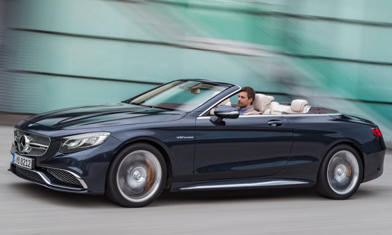 The S65 Cabriolet hits 100 km/h from standstill in 4,1 seconds