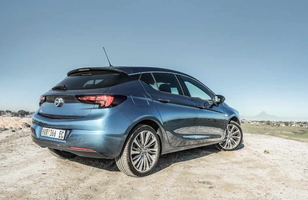 Opel Astra rear
