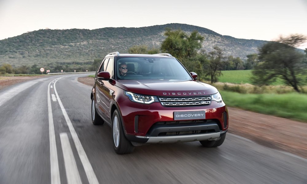 Land Rover Discovery front