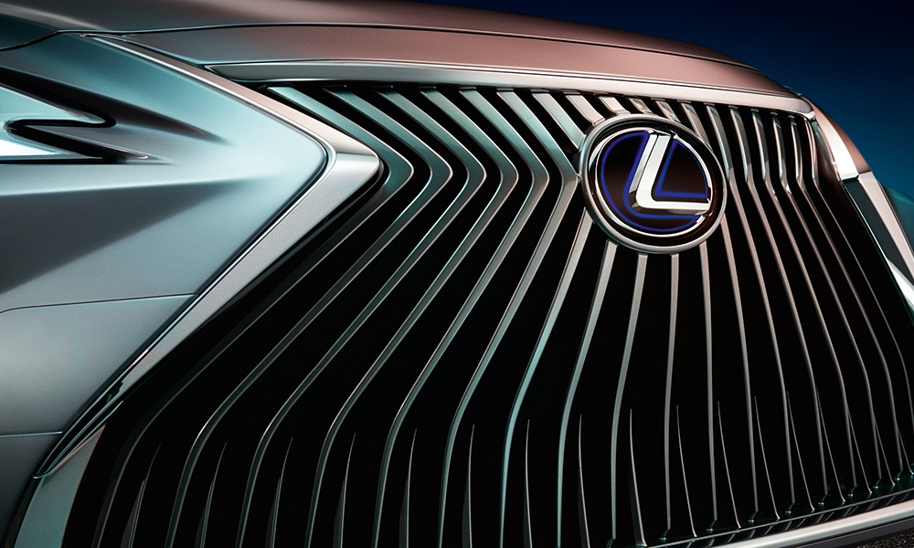 Lexus ES Spindle Grill Teaser