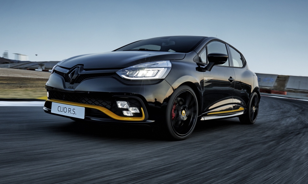 Clio RS 18 front