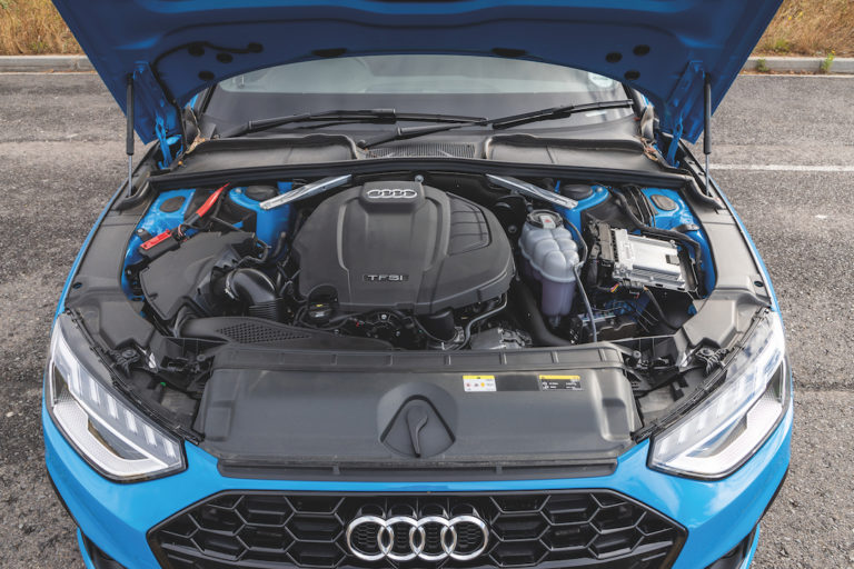 Audi A4 40 FSI Engine Bay