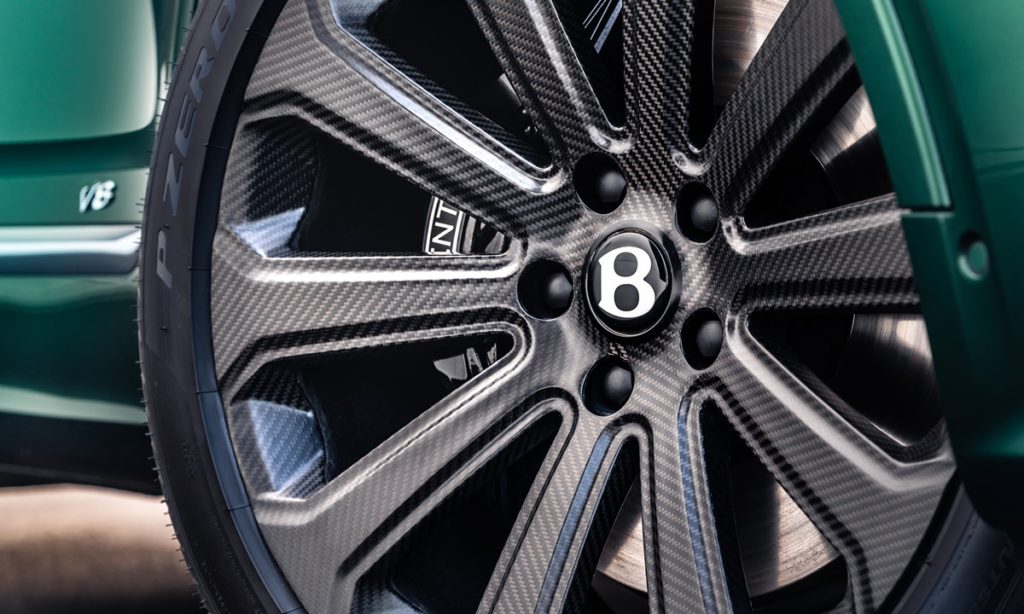 Bentley Bentayga carbon fibre wheel detail