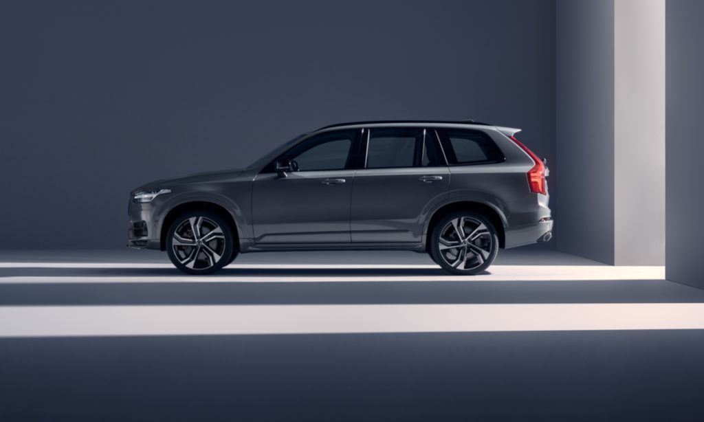 Updated Volvo XC90 side