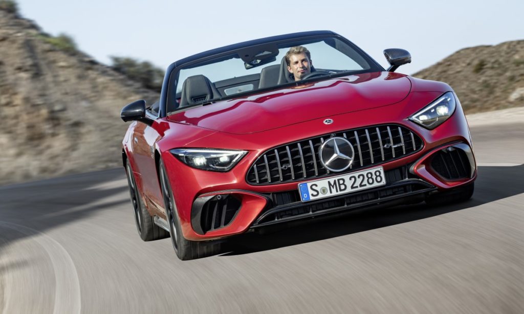 All-new Mercedes-AMG SL revealed with 2+2 layout and all-wheel drive (2)