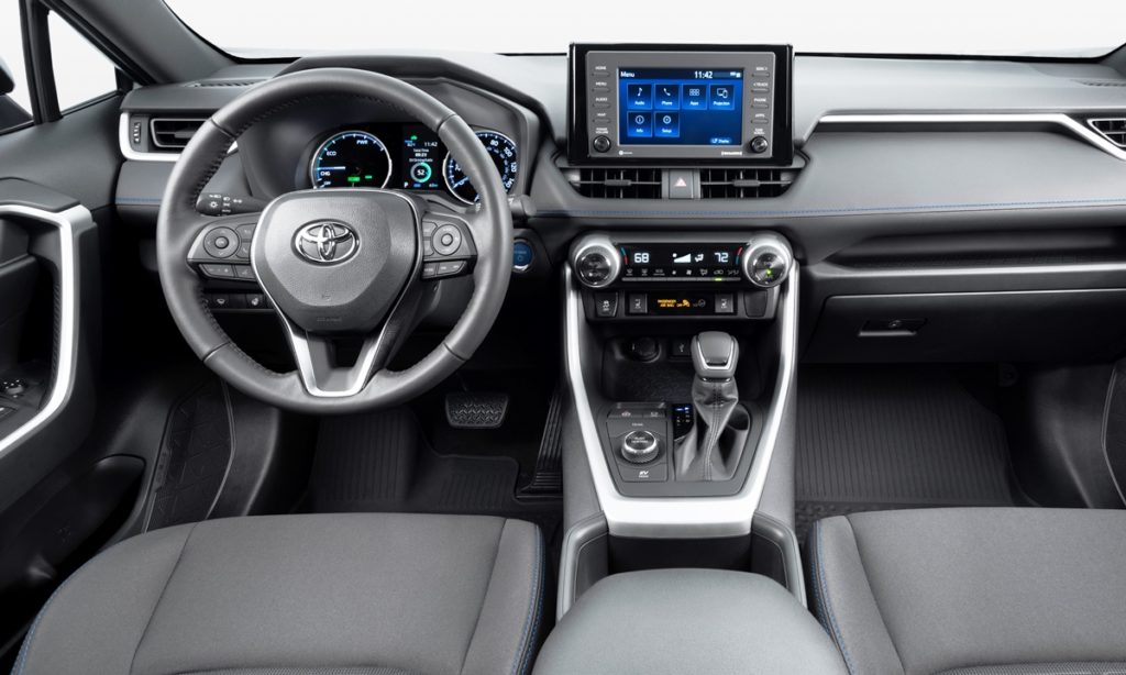 Toyota RAV4 celebrates 25 years with mild visual updates for 2022 (6)
