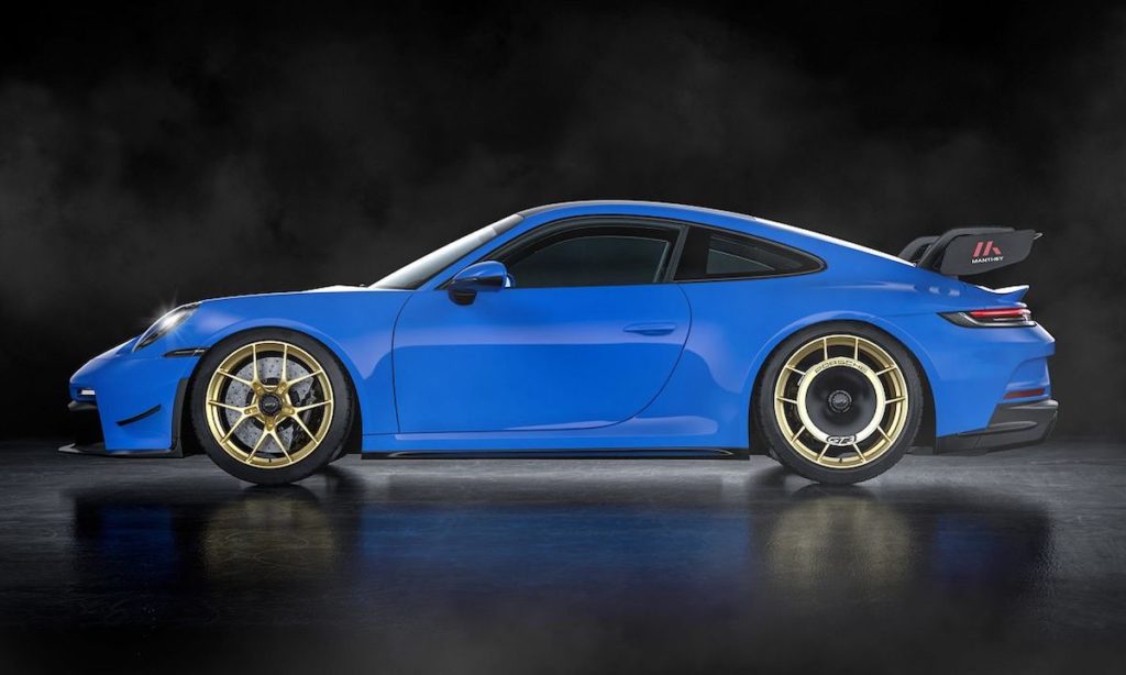 Manthey 992 GT3 side