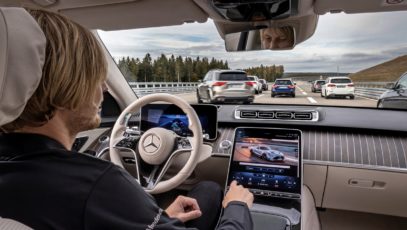 Mercedes-Benz receives approval for conditionally automated driving