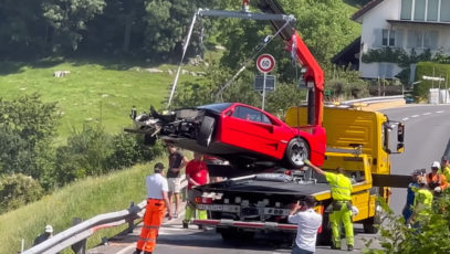 Ferrari F40 crashes