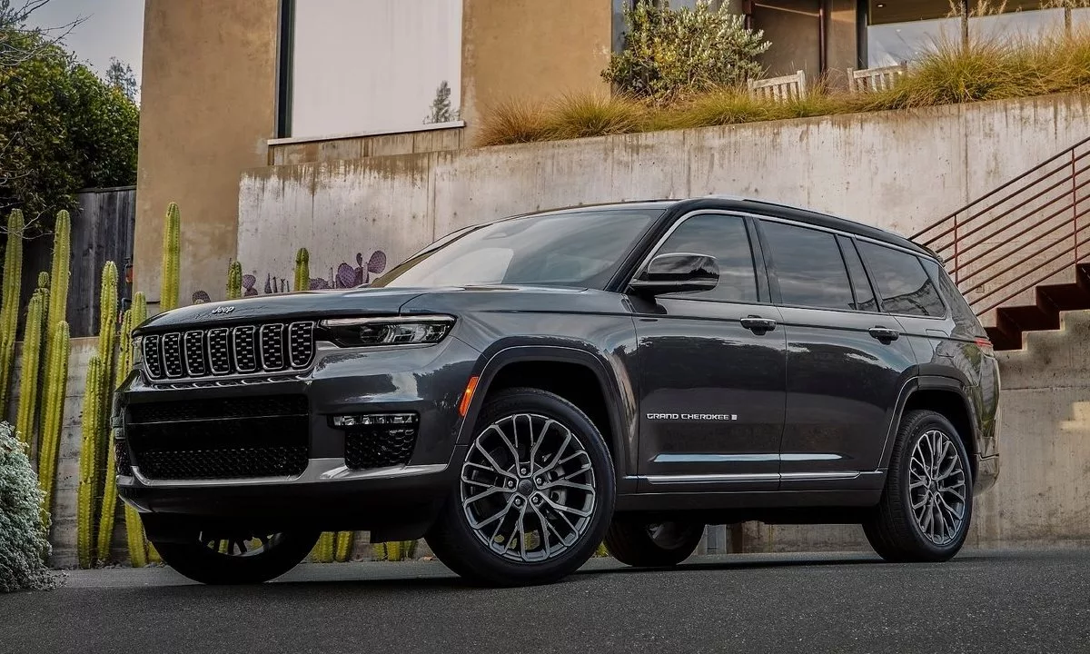 Jeep Grand Cherokee L continues four generations of fullsize SUV