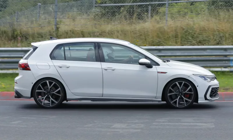 Revised VW Golf GTI Spotted Testing with Revised Face