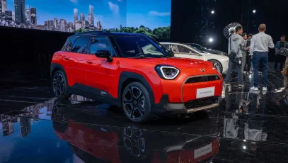 Mini’s All-Electric Aceman Debuts in China